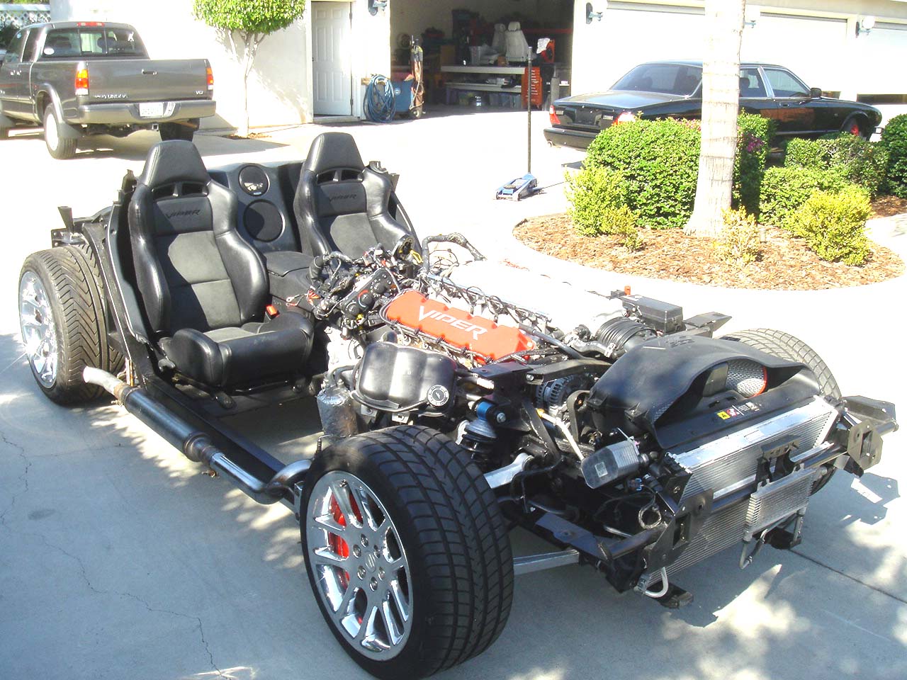 2006-viper-chassis.jpg