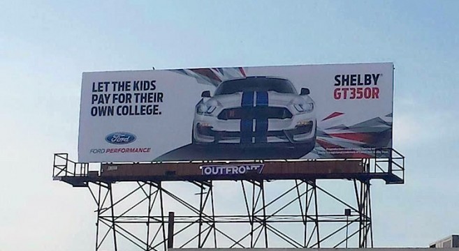 Shelby-GT350R-Mustang-Billboard-Ad-657x360.jpg
