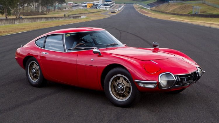 articleLeadwide-triumphant-the-toyota-2000gt-has-become-a-highly-12n3of.jpg
